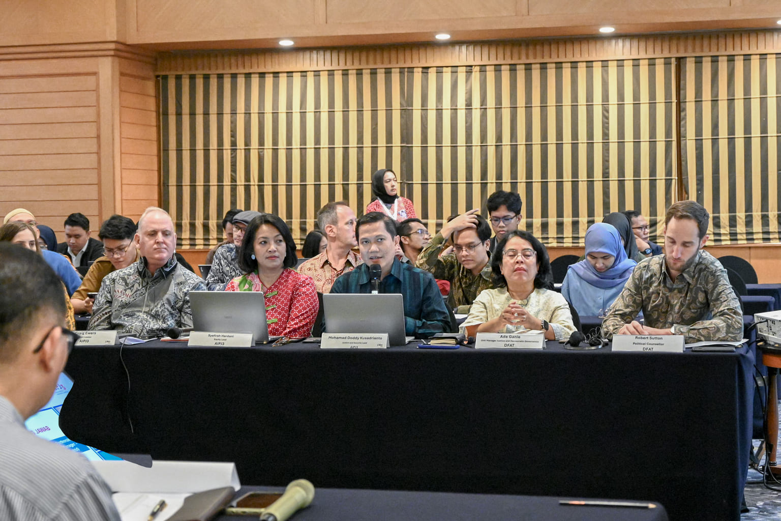 Left to right: Craig Ewers (AIPJ3 Team Leader), Syafirah Hardani (AIPJ3 Equity Lead), Doddy Kusadrianto (AIPJ3 Justice and Security Lead) during annual work plan discussion with all stakeholders.